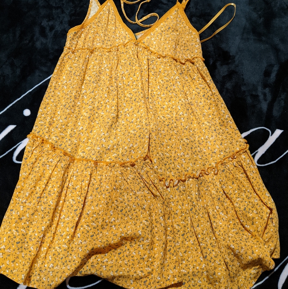 *5 for $50* NWT Wild Fable yellow sun dress